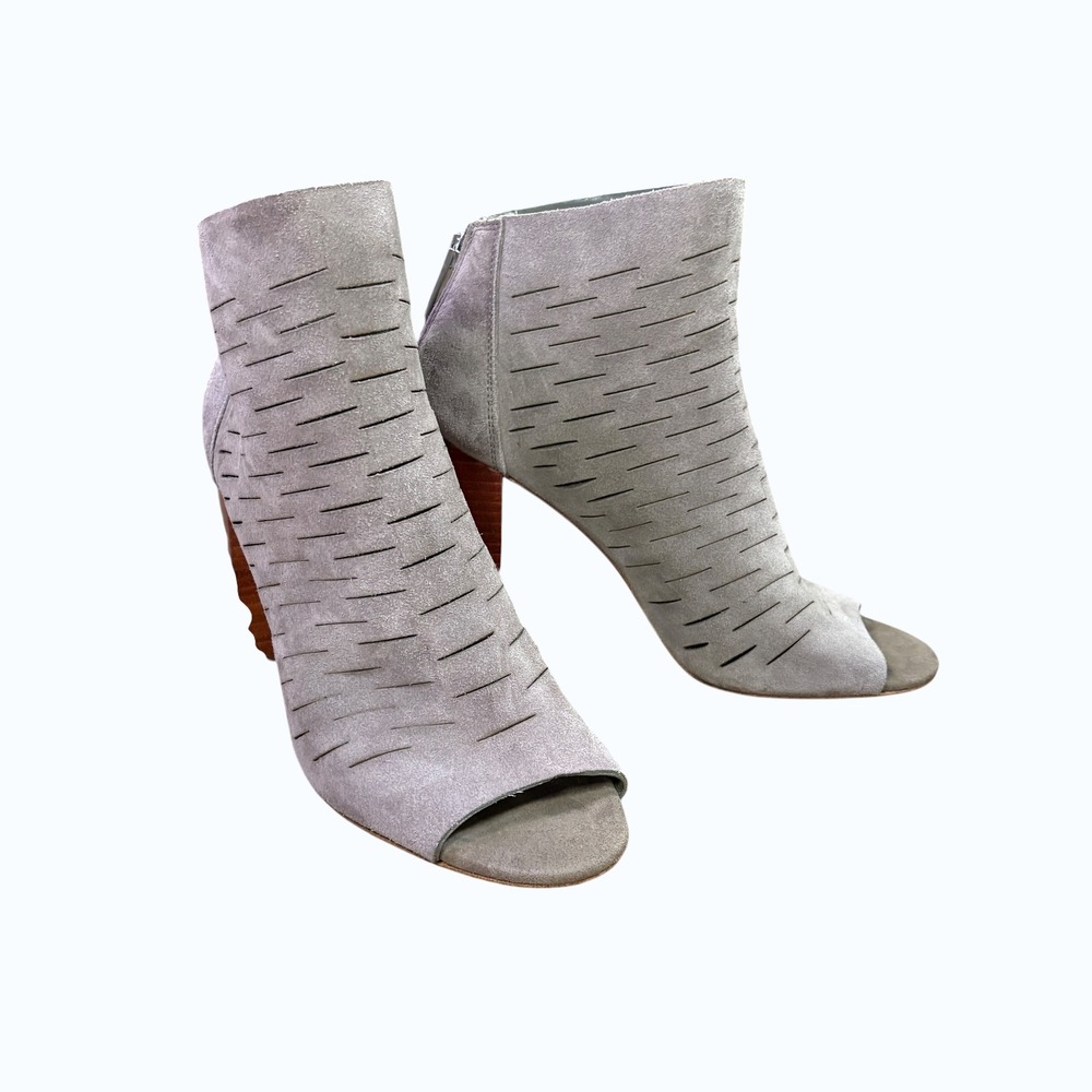 1.STATE Shiya Gray Suede Peep Toe Booties Laser Cut Block Heel Size 7.5